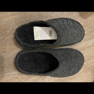 Crocs grey slippers NWT